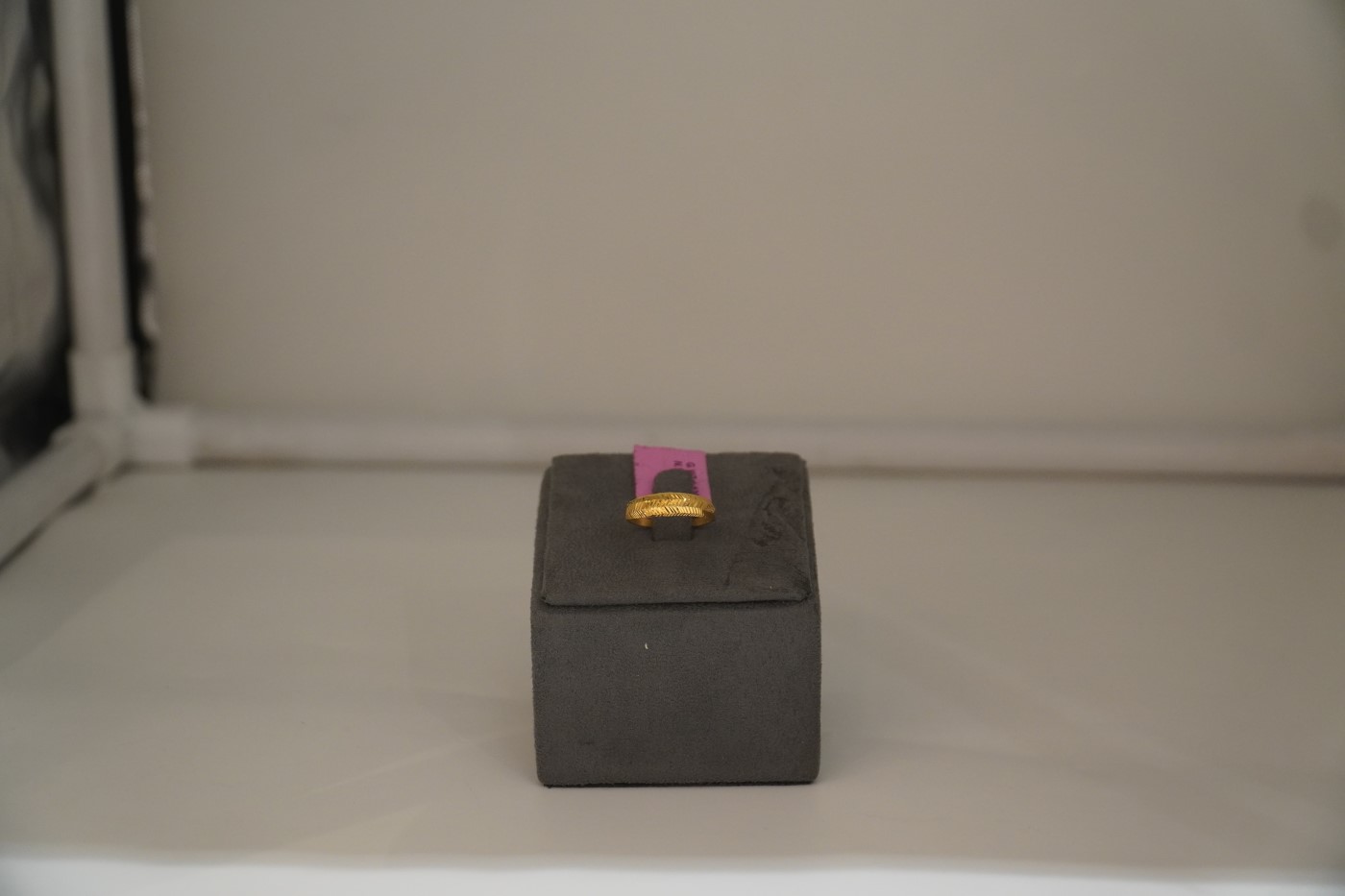 Ladies' Gold Ring - B519 view 2