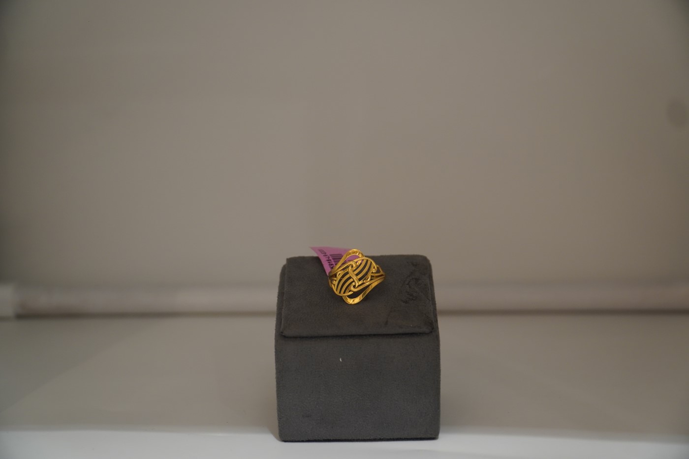 Ladies' Gold Ring - E328