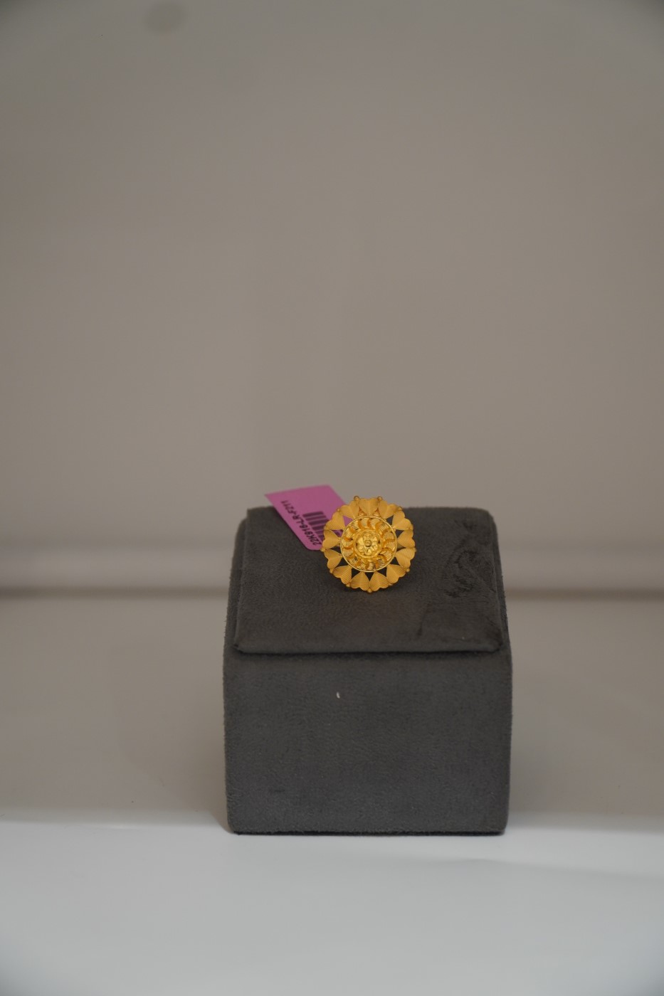 Ladies' Gold Ring - F211