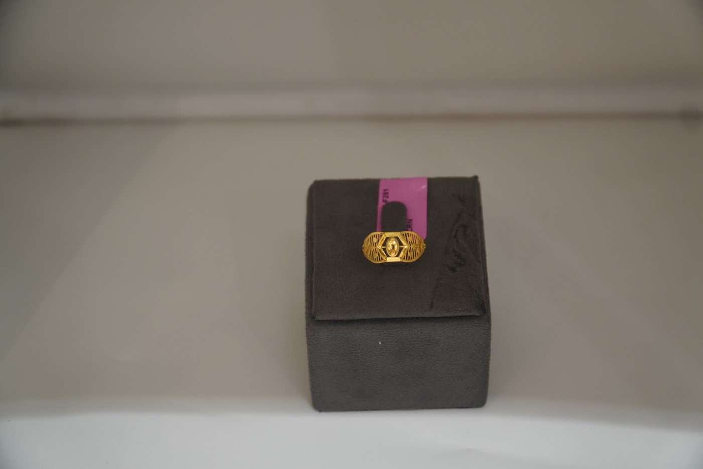 Ladies' Gold Ring - F281