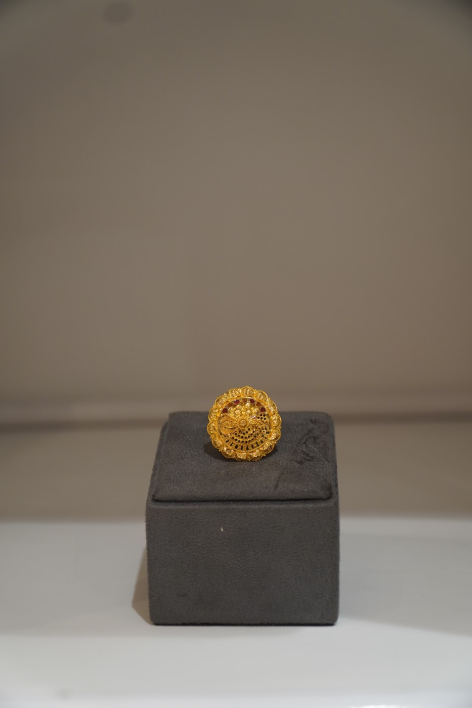 Ladies' Gold Ring - G143 view 2