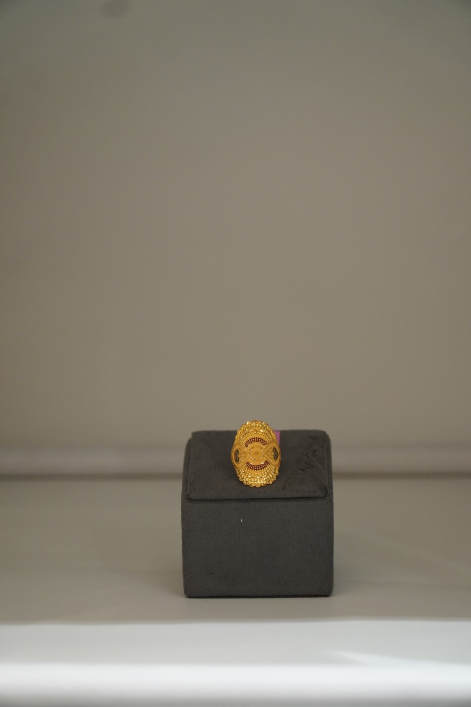 Ladies' Gold Ring - H676 view 3