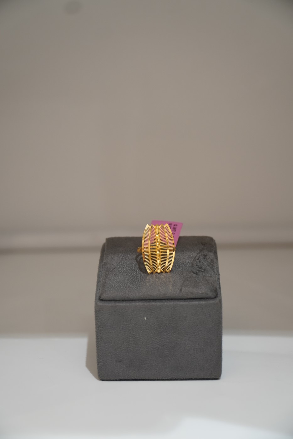 Ladies' Gold Ring - L834