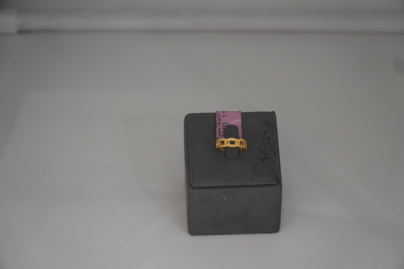 Ladies' Gold Ring - Q674 view 3
