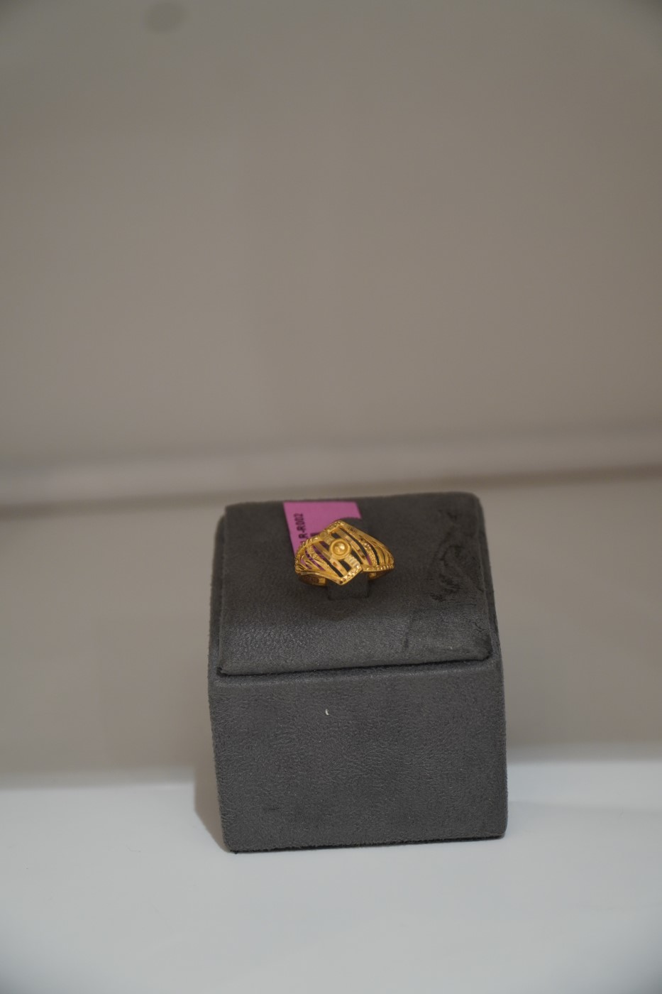 Ladies' Gold Ring - R002 view 2