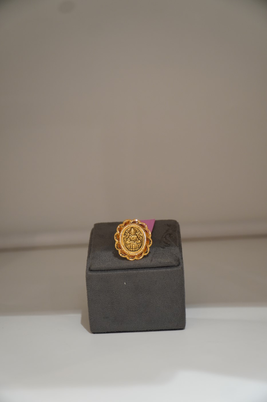 Ladies' Gold Ring - S511