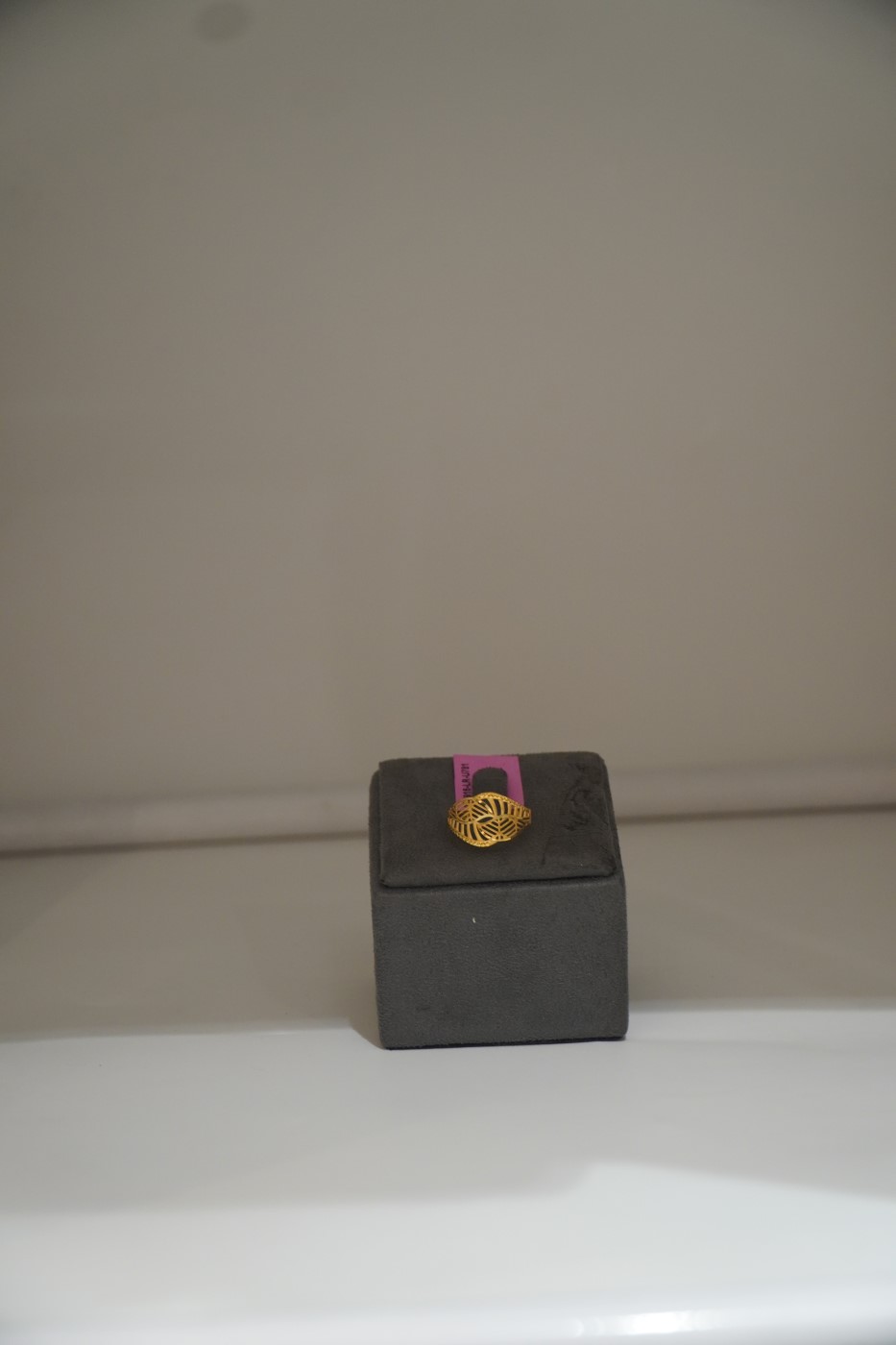 Ladies' Gold Ring - U781 view 3
