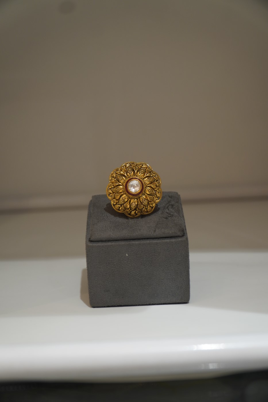 Ladies' Gold Ring - U995 view 2
