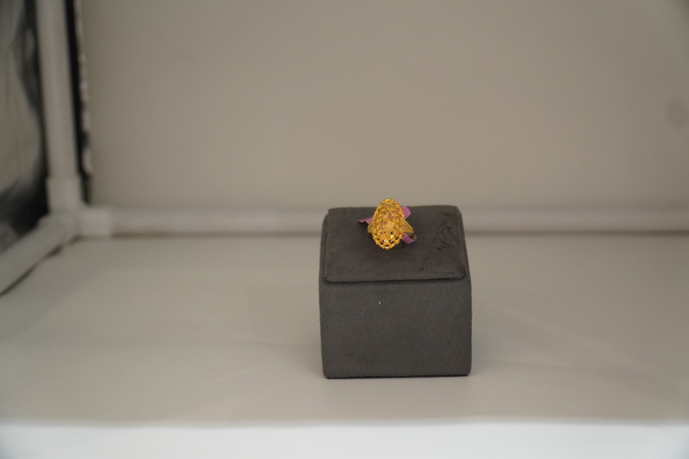 Ladies' Gold Ring - W915