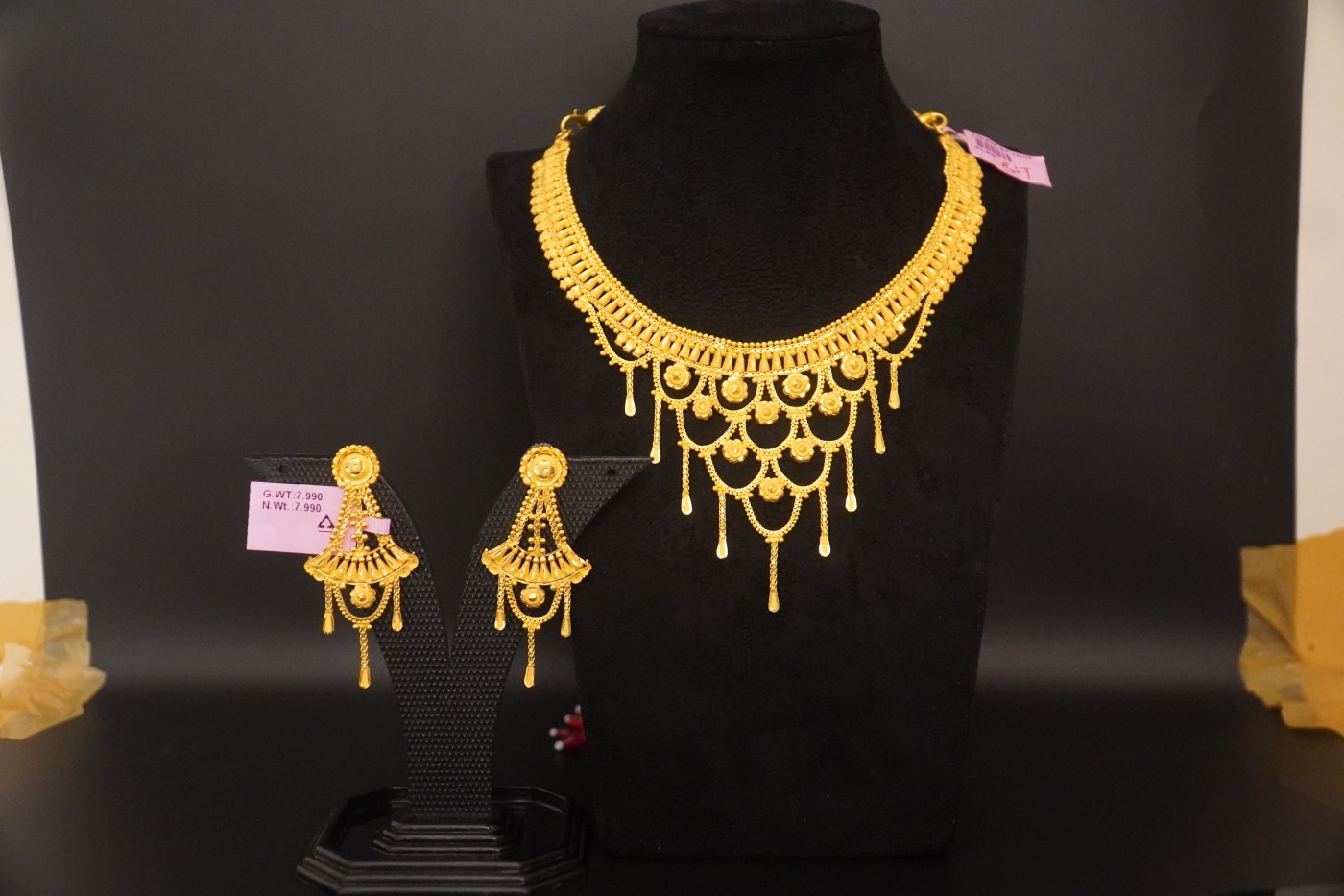 Gold Haar Necklace Set - H898